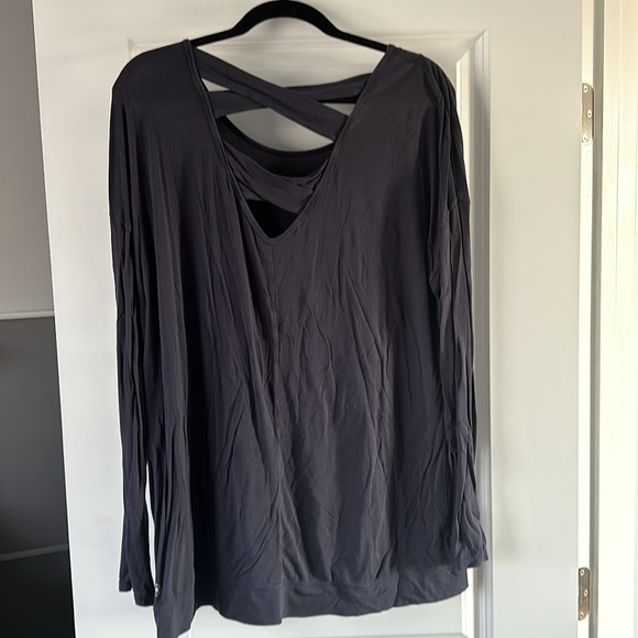 📌3 for $20📌 Gaiam Yoga top Gray size XL - Picture 3 of 5